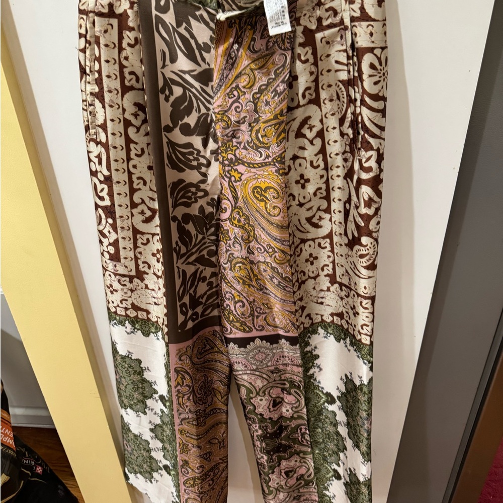 Zara Multicolor Paisley and Floral Fabric Pants - Picture 3 of 7
